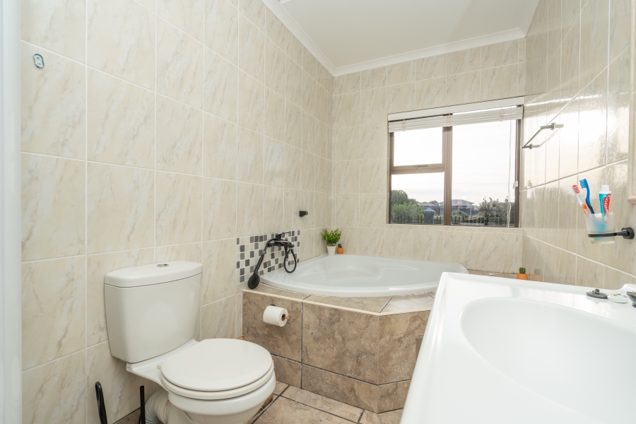 4 Bedroom Property for Sale in Langebaan Country Estate Western Cape
